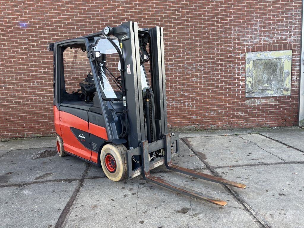Linde E25HL-01/600 Elmotviktstruckar
