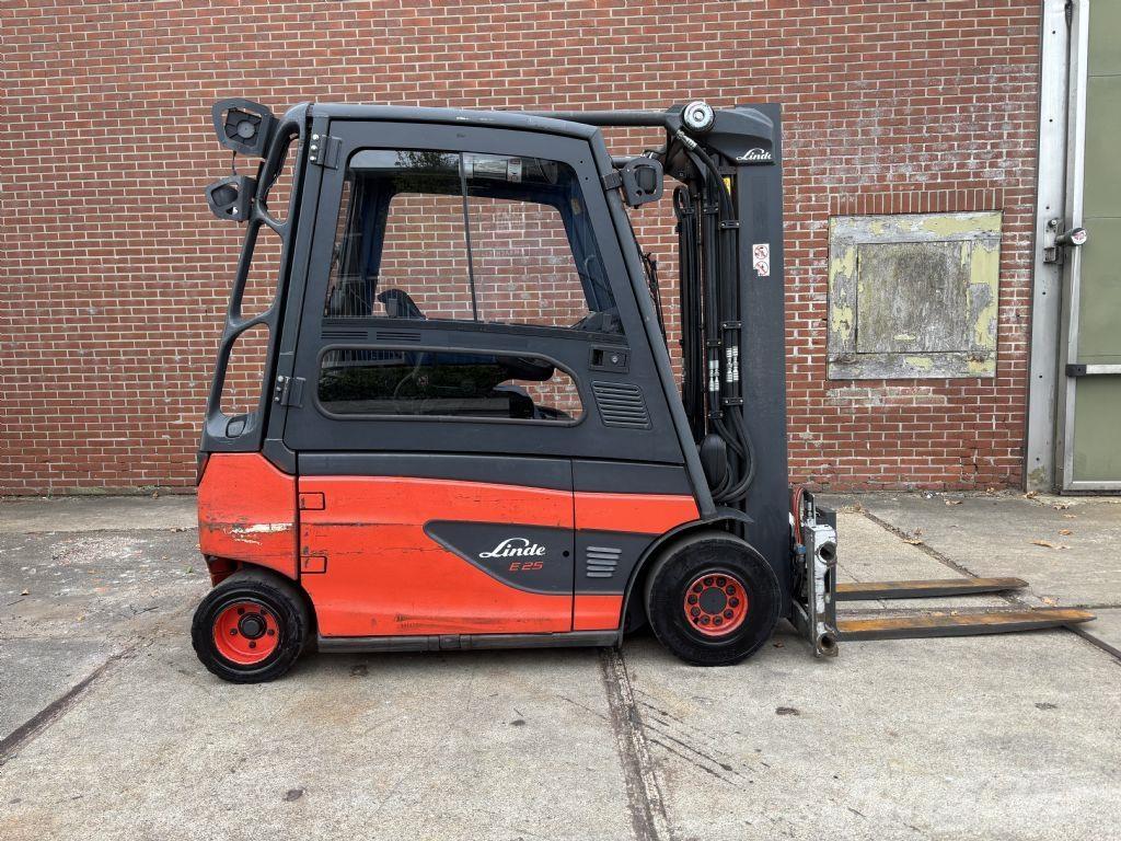 Linde E25L-01 Elmotviktstruckar