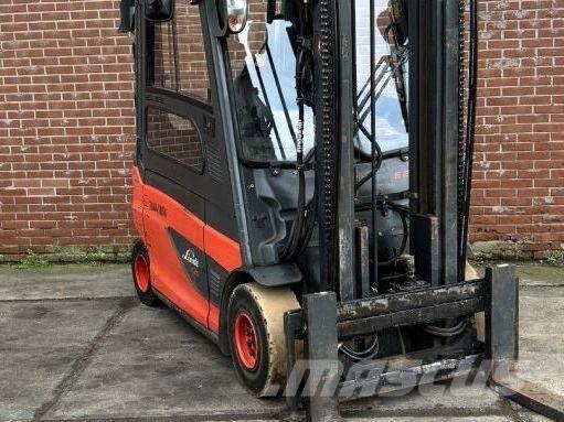 Linde E25L-01 Elmotviktstruckar