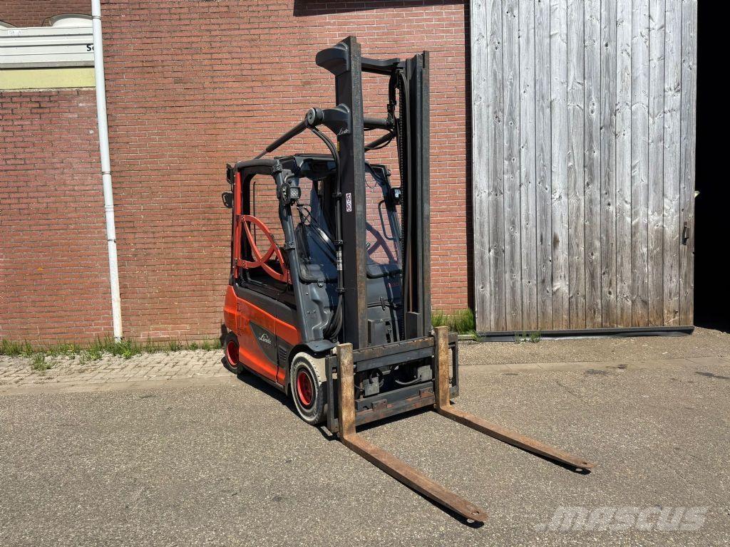 Linde E30-01 Elmotviktstruckar