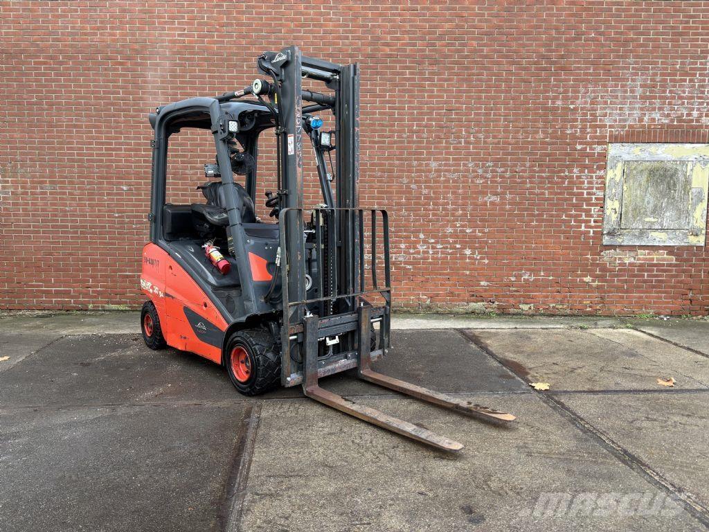 Linde H20T Gasolmotviktstruckar