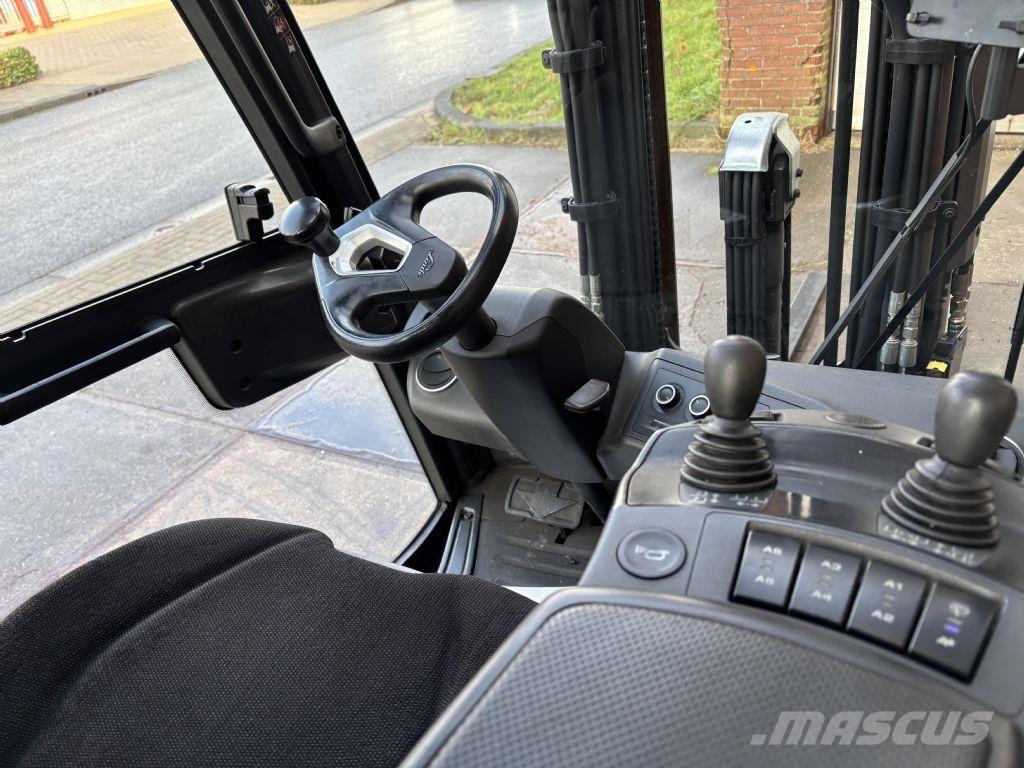 Linde H25T-01 Gasolmotviktstruckar