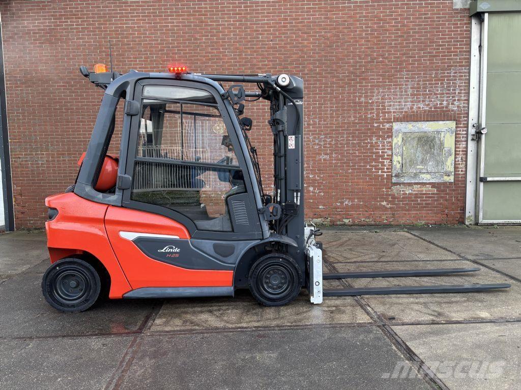 Linde H25T-01 Gasolmotviktstruckar