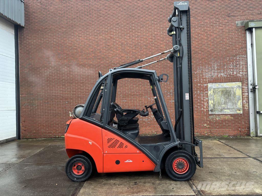 Linde H30T Gasolmotviktstruckar