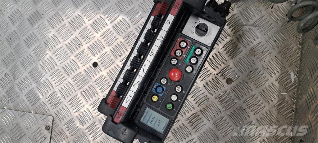 Hinowa 17.75 3S Kompakta självgående bomlyftar