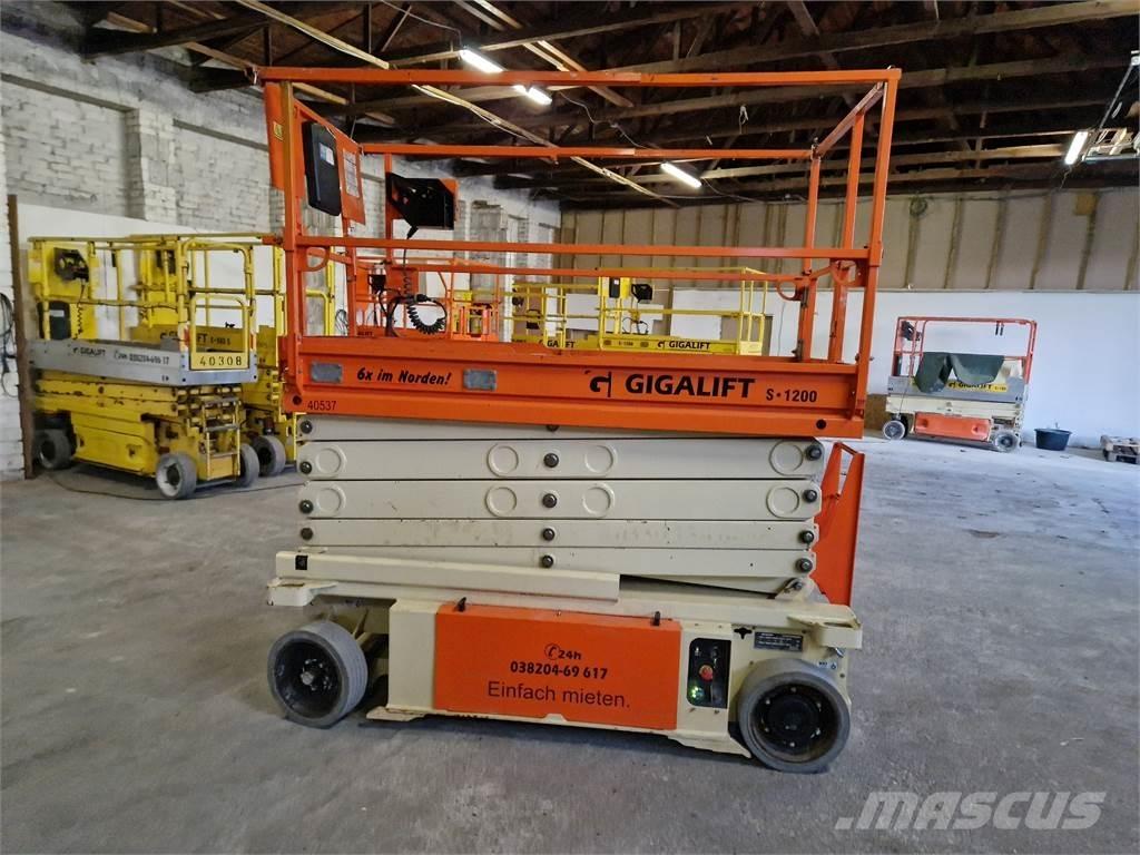 JLG 10 RS Saxliftar
