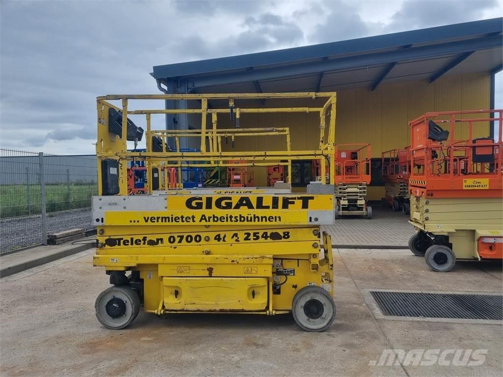 JLG 2030 ES Saxliftar