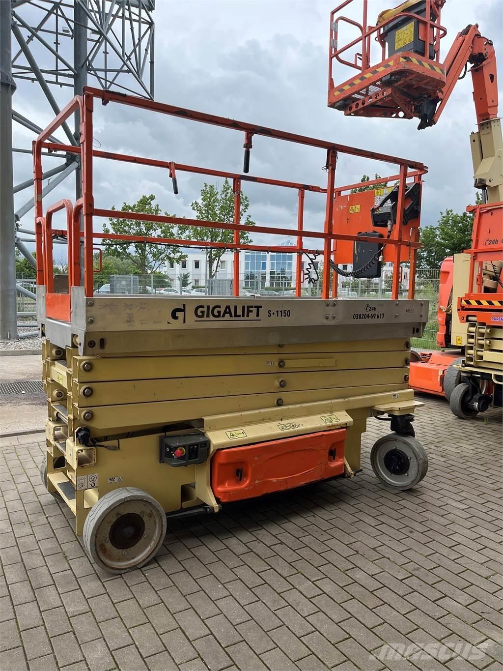 JLG 3246 ES Saxliftar