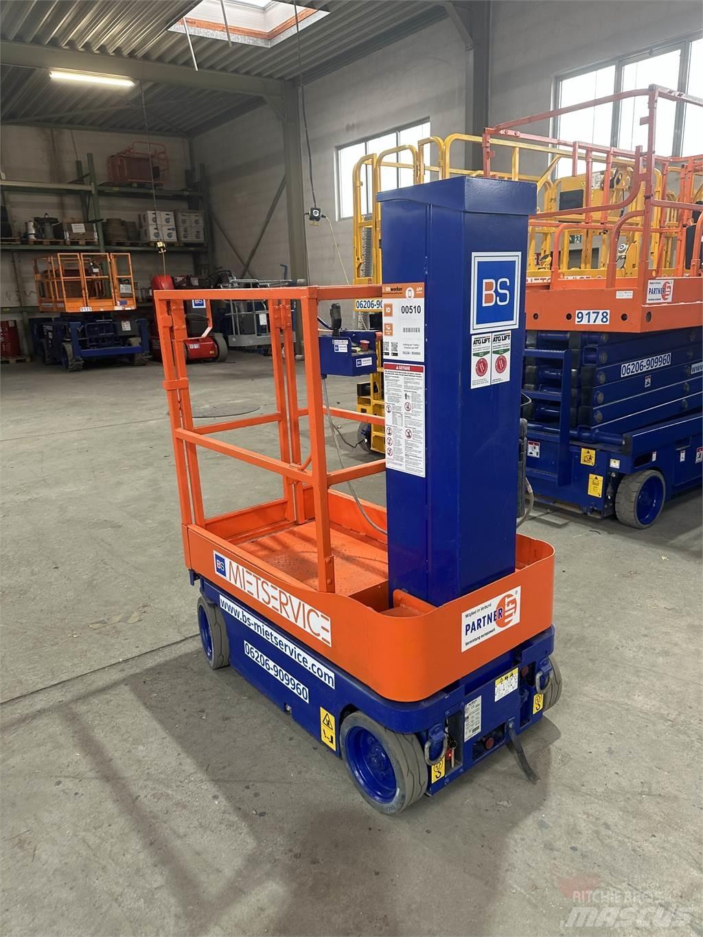 SkyJack SJ 16 Saxliftar