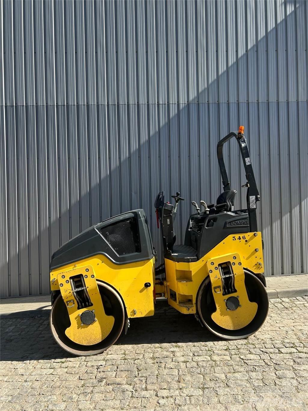 Bomag BW138AD-5 Tvåvalsvältar