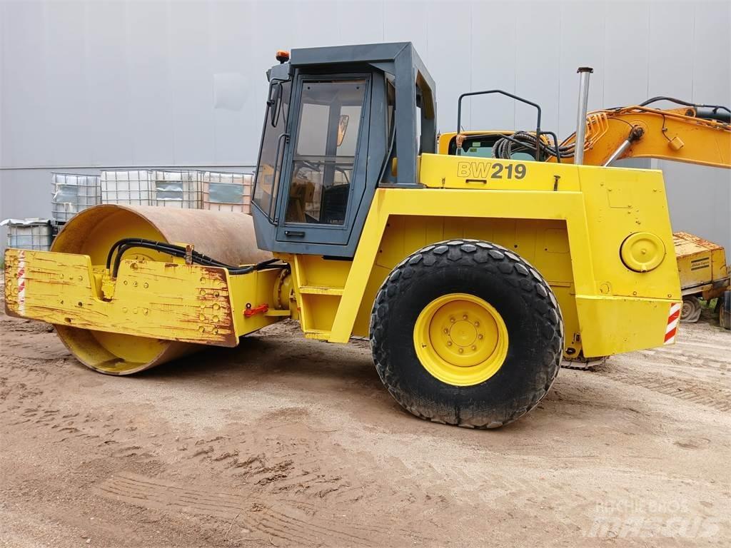 Bomag BW219D-2 Tvåvalsvältar