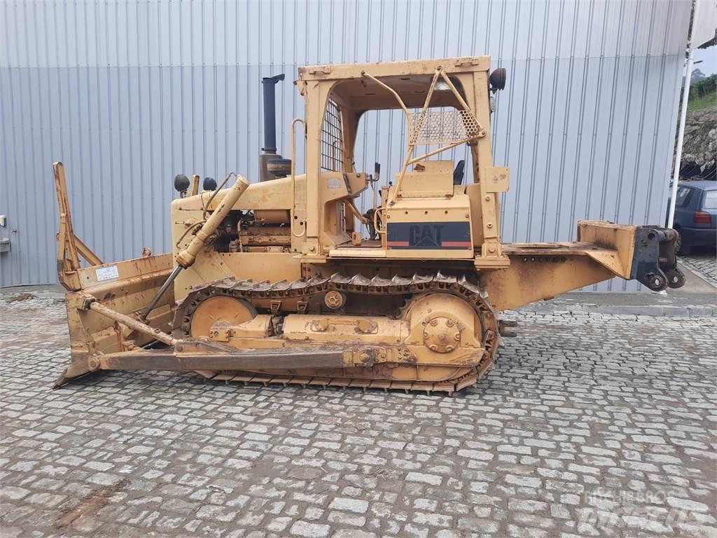 CAT D4E Rörläggningsmaskiner