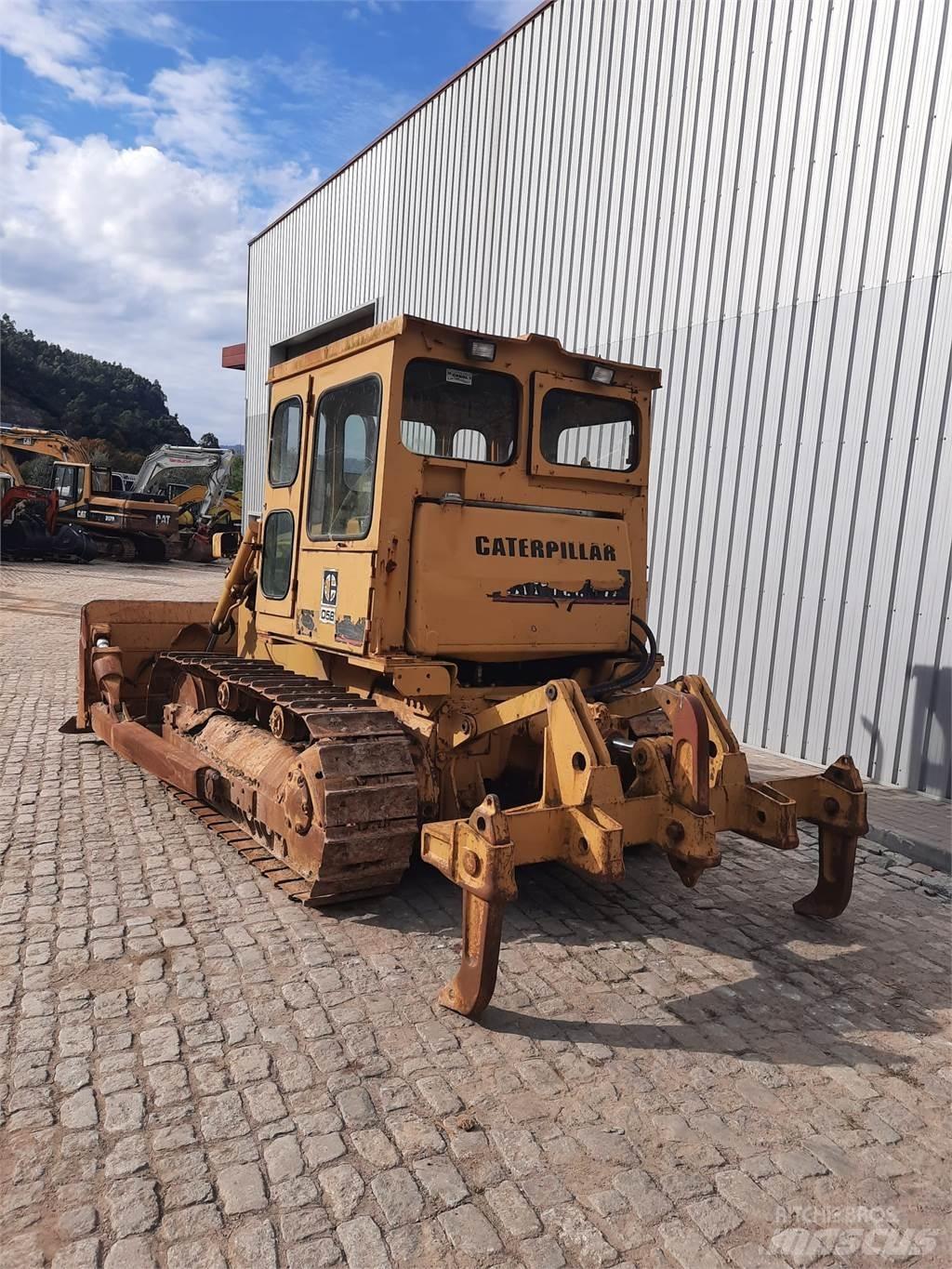 CAT D5B Rörläggningsmaskiner