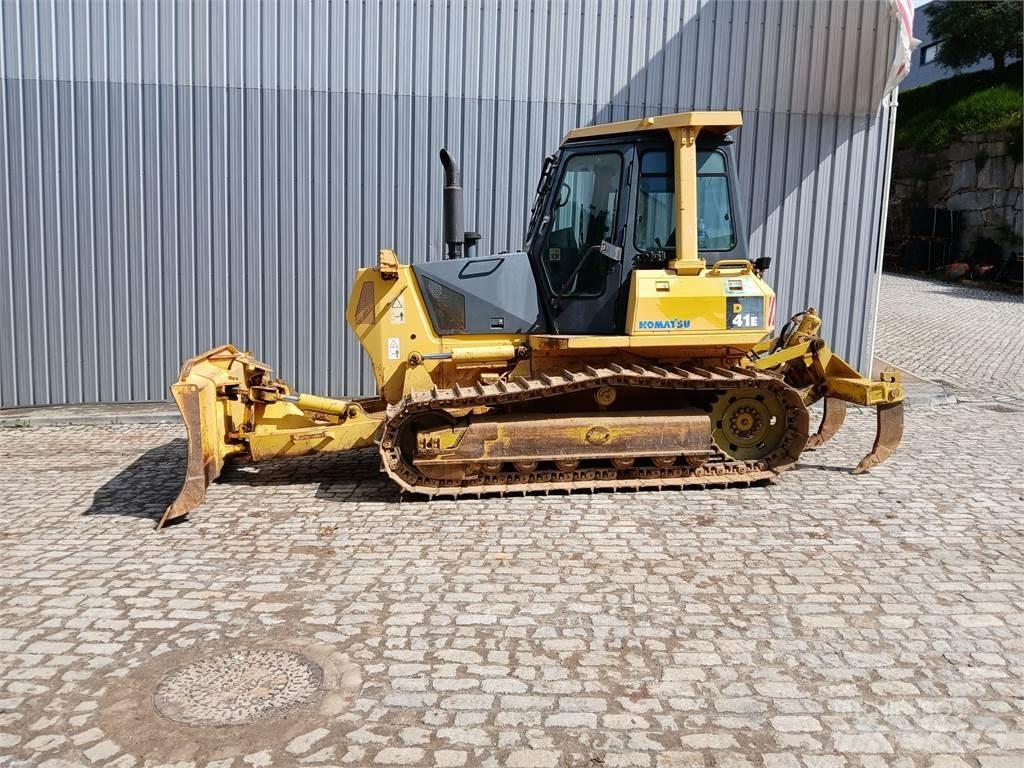 Komatsu D41E-6 Rörläggningsmaskiner