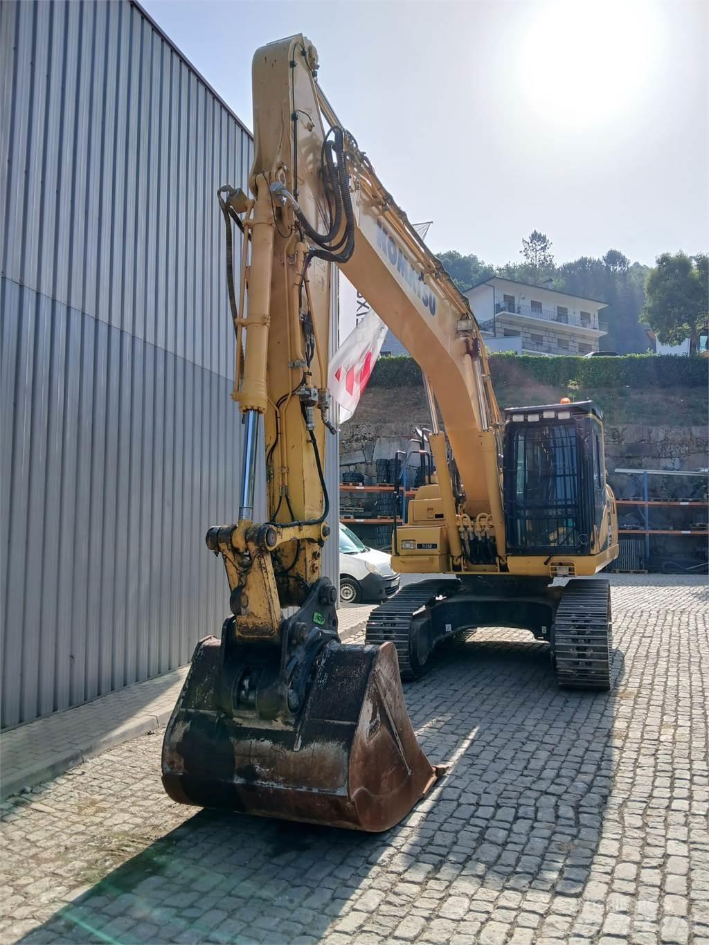Komatsu PC210NLC-11 Bandgrävare