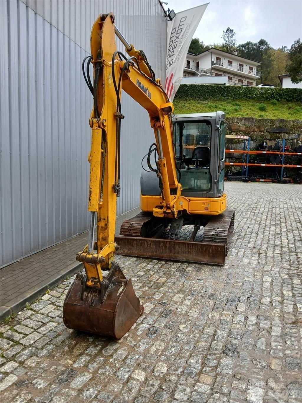 Komatsu PC50MR-2 Minigrävare < 7t