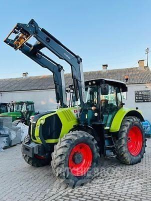 CLAAS ARION 520 Traktorer