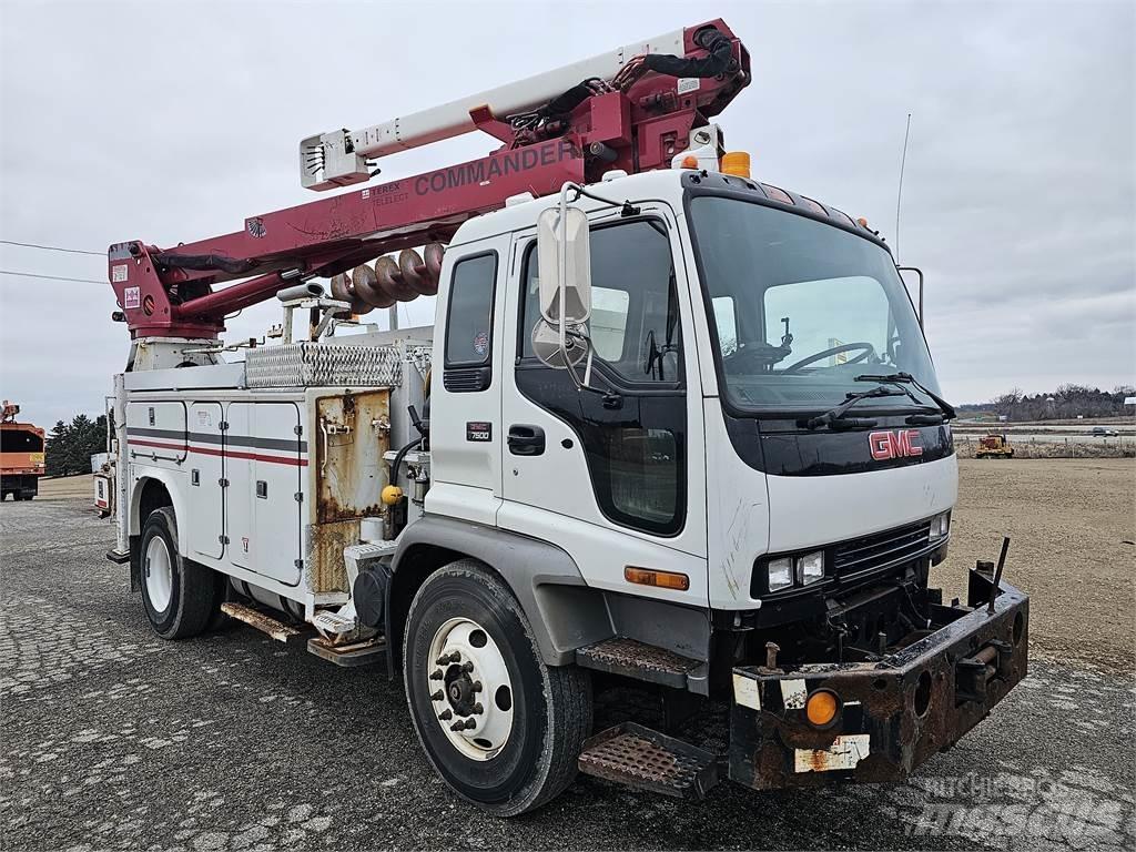 GMC T7500 Lastbilar med borraggregat