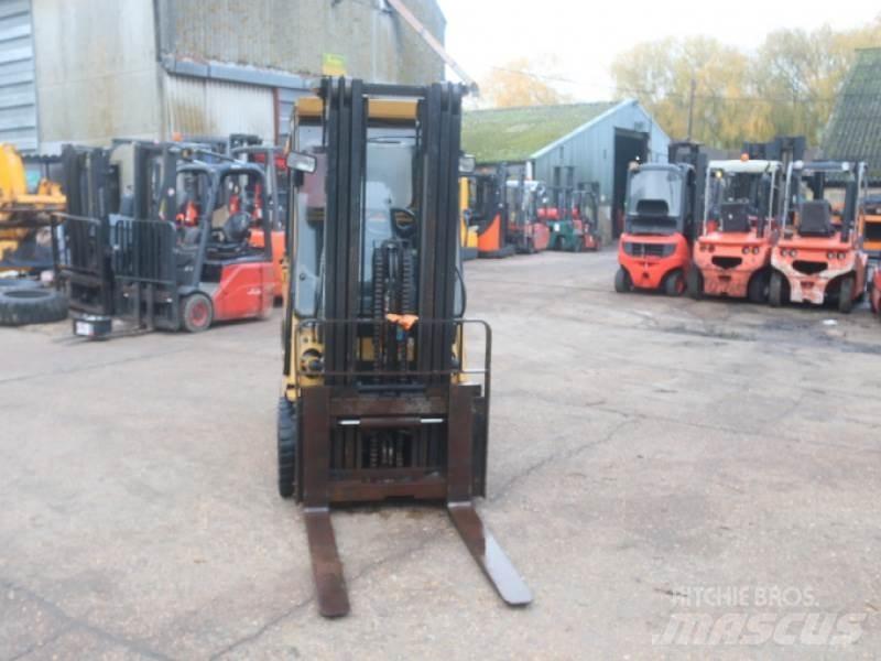 CAT GC30 Gasolmotviktstruckar