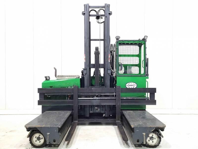Combilift C3000GST Gasolmotviktstruckar