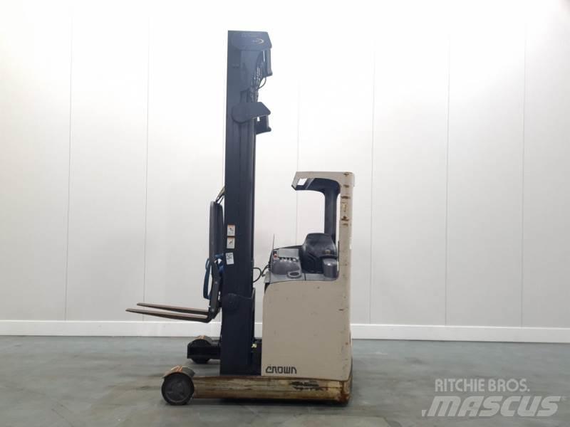 Crown ESR4500 Skjutstativtruck