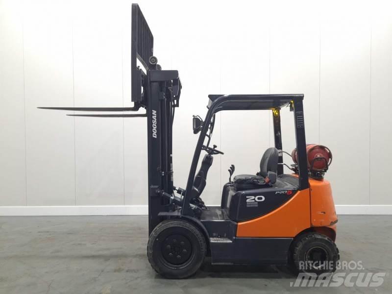 Doosan G20 Gasolmotviktstruckar