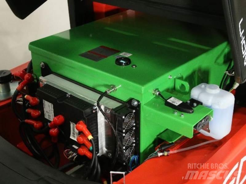 EP EFL302 HC 410 RENTAL Elmotviktstruckar