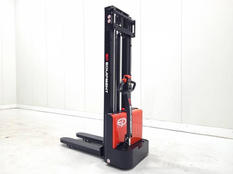 EP ESL122 3.6 Manuella pallstaplare