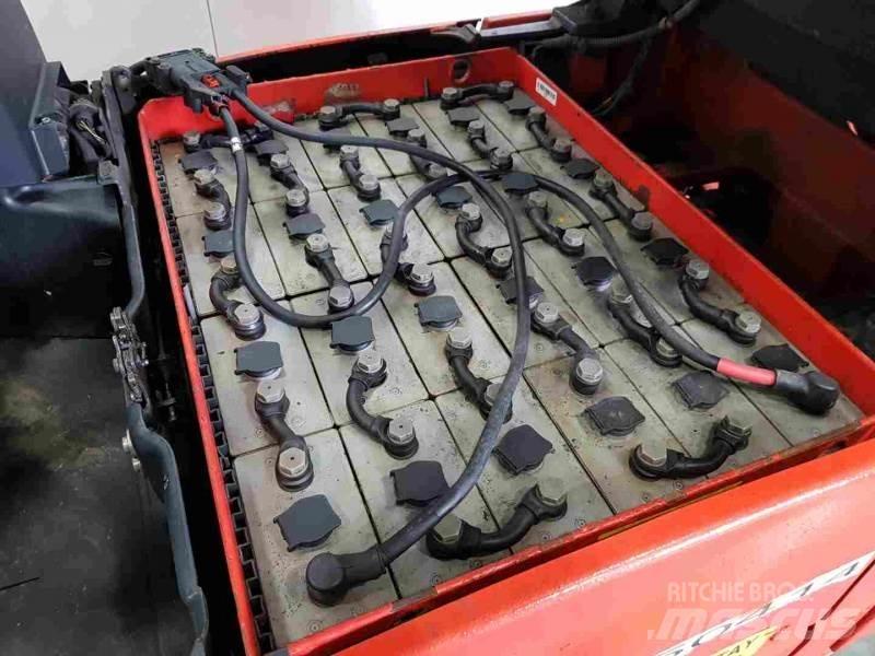 Linde E16PH Elmotviktstruckar