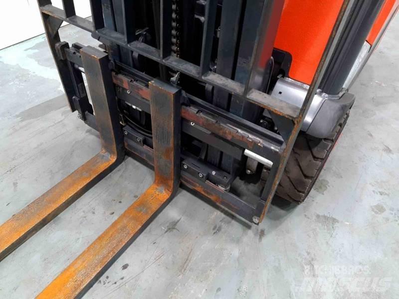 Linde E20PH-02 386 Elmotviktstruckar
