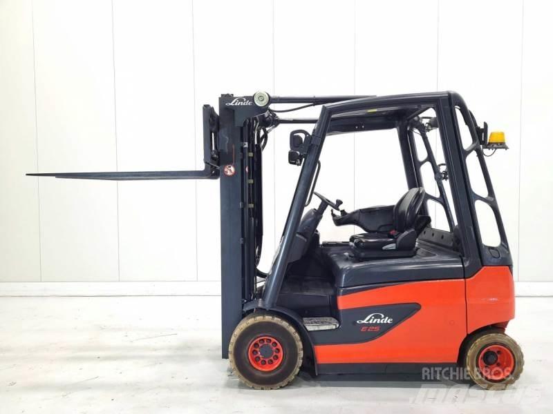 Linde E25-01 Elmotviktstruckar