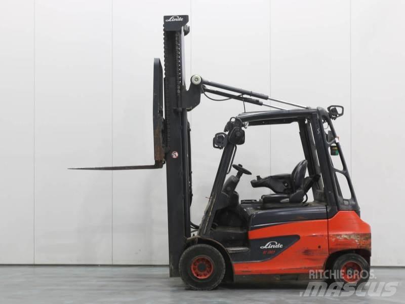 Linde E30-01 387 Elmotviktstruckar