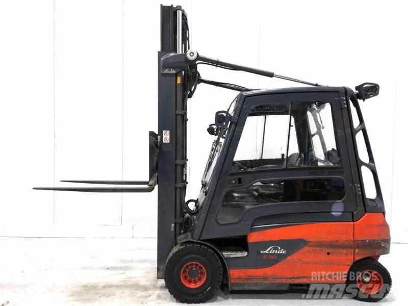 Linde E30L-01 Elmotviktstruckar