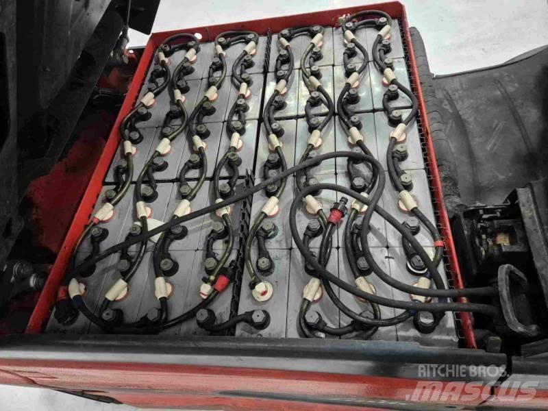 Linde E30L-01 Elmotviktstruckar