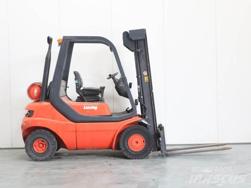 Linde H25T-03 Gasolmotviktstruckar