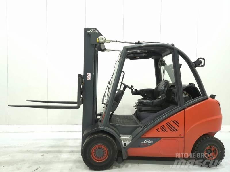 Linde H30T Gasolmotviktstruckar
