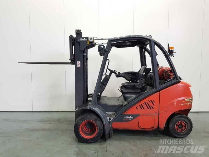 Linde H30T-02 TWIN WHEEL Gasolmotviktstruckar