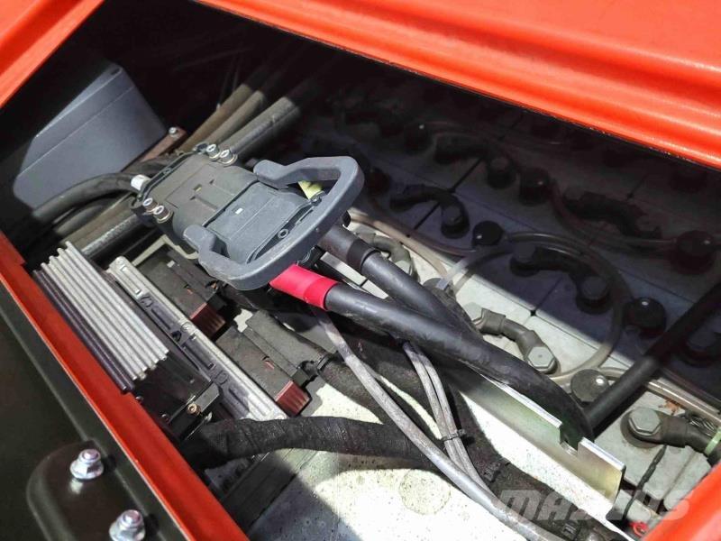 Linde K10 Smalgångstruck
