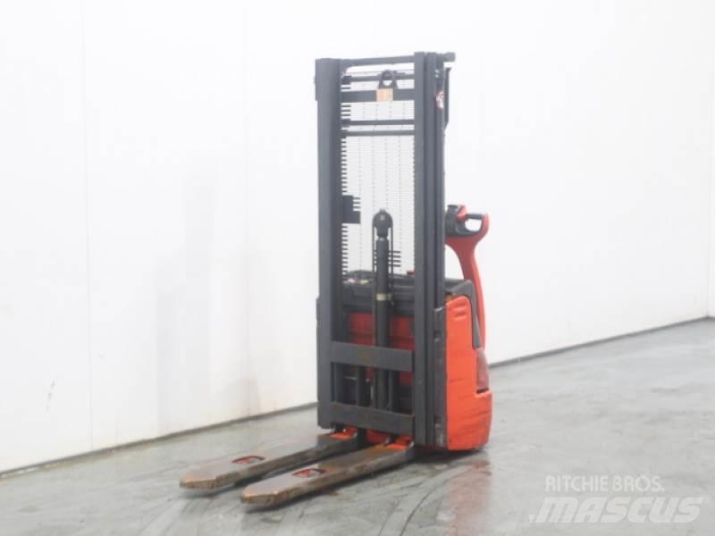 Linde L10 379 Manuella pallstaplare