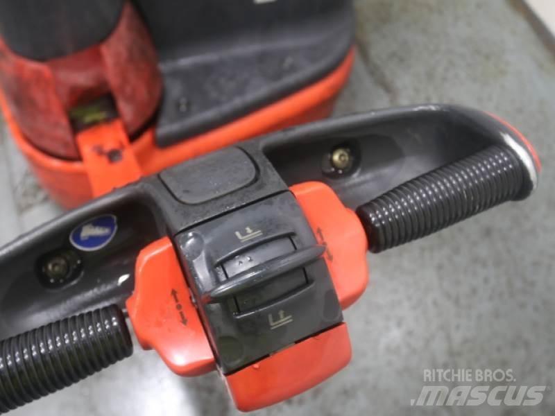Linde L10 379 Manuella pallstaplare