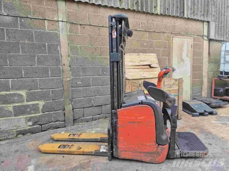 Linde L14 AP Manuella pallstaplare