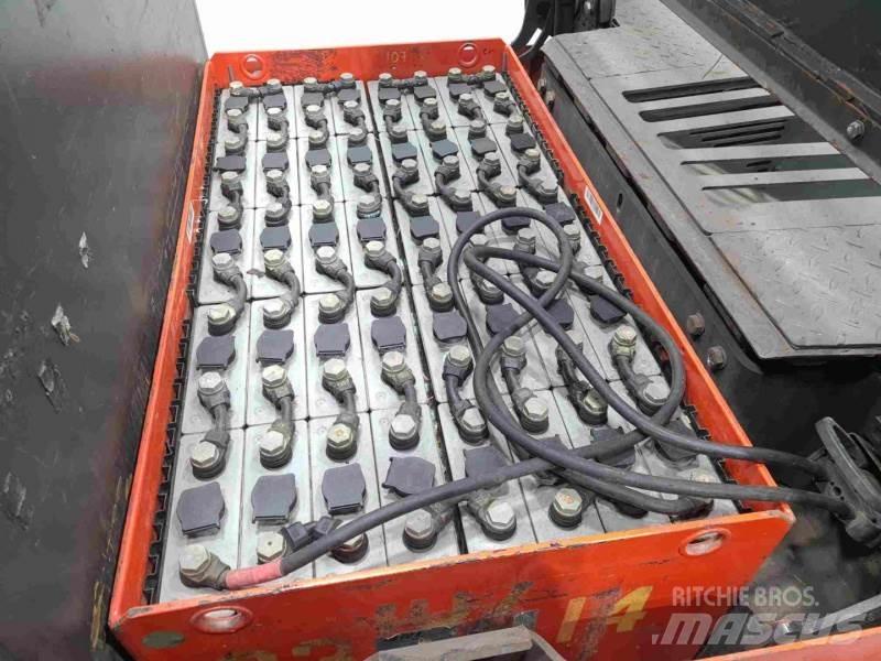 Linde P250 127 Dragtruck