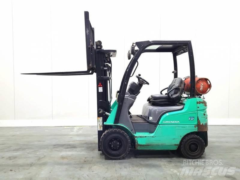 Mitsubishi FG15N Gasolmotviktstruckar
