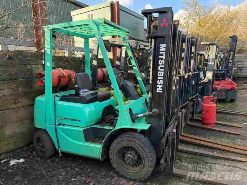 Mitsubishi FG20 Gasolmotviktstruckar