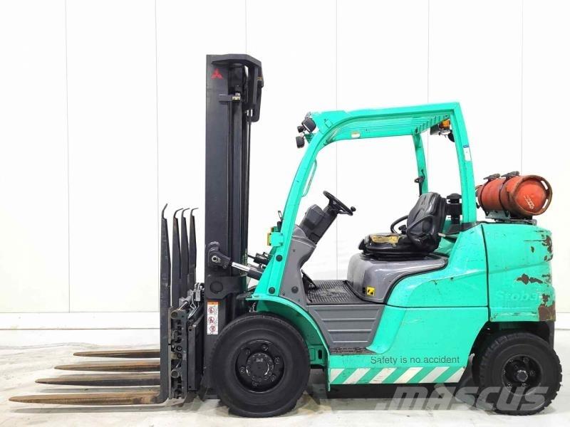 Mitsubishi FG40NT Gasolmotviktstruckar
