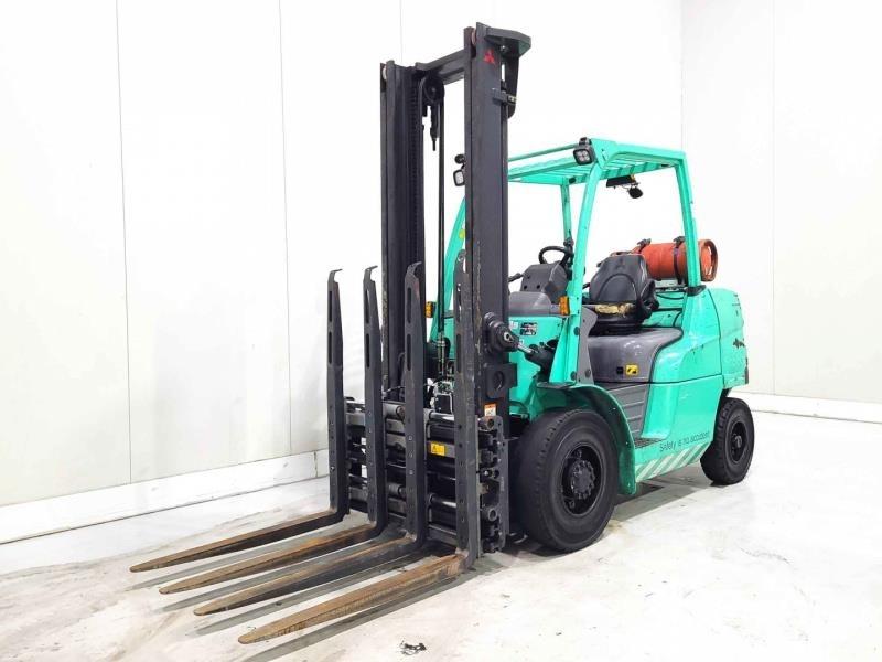 Mitsubishi FG40NT Gasolmotviktstruckar