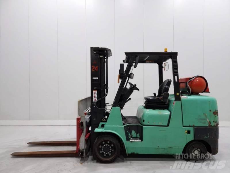 Mitsubishi FGC55K Gasolmotviktstruckar