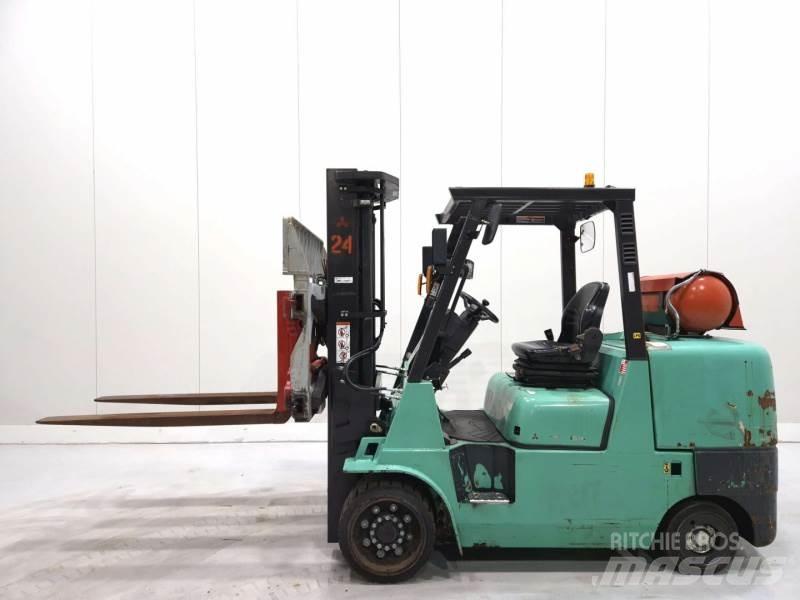 Mitsubishi FGC55K Gasolmotviktstruckar