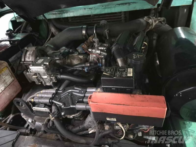 Mitsubishi FGC55K Gasolmotviktstruckar