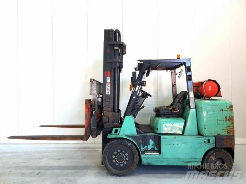 Mitsubishi FGC70K Gasolmotviktstruckar